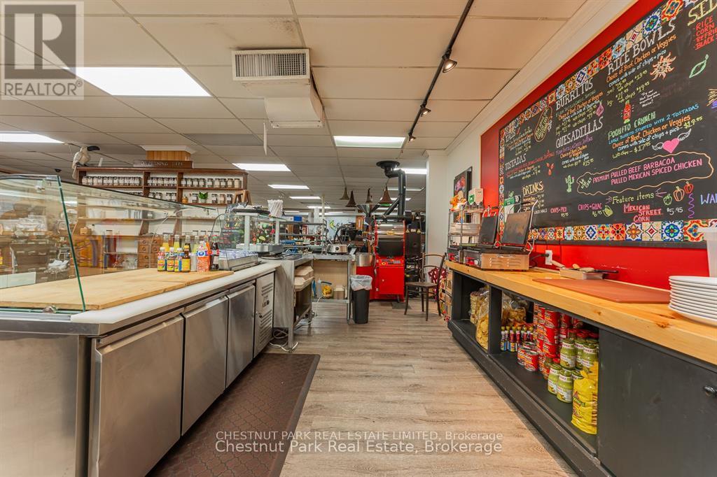 223/225 Highland Street, Dysart Et Al, Ontario  K0M 1S0 - Photo 11 - X12587404