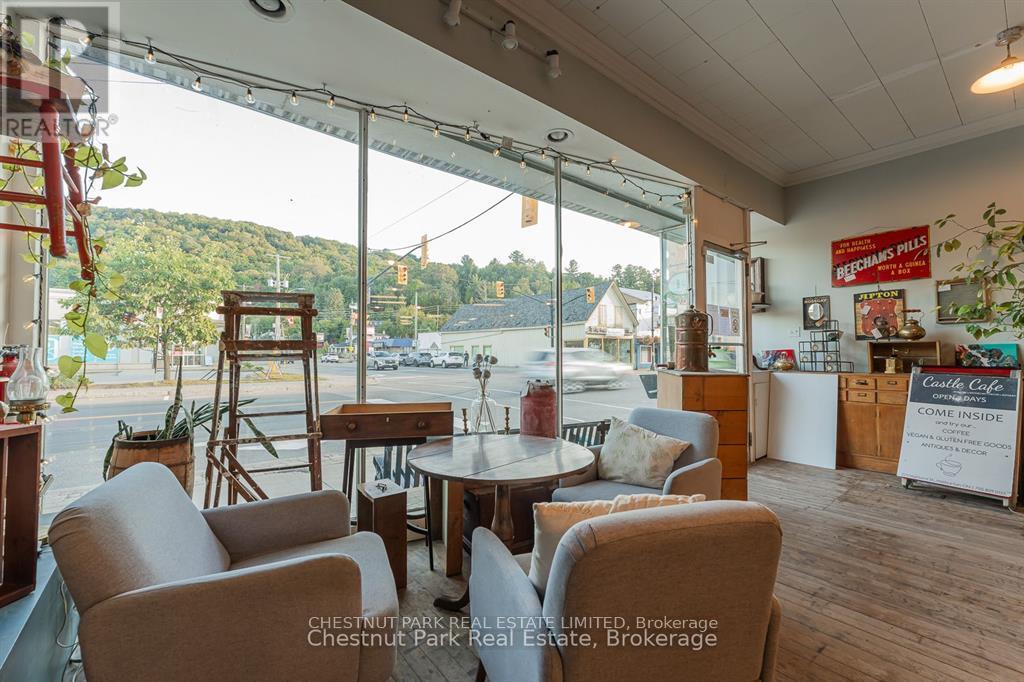 223/225 Highland Street, Dysart Et Al, Ontario  K0M 1S0 - Photo 2 - X12587404