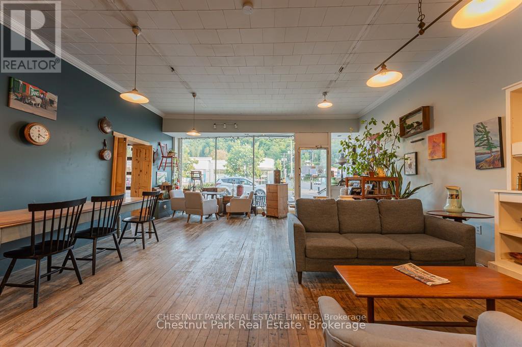 223/225 Highland Street, Dysart Et Al, Ontario  K0M 1S0 - Photo 5 - X12587404