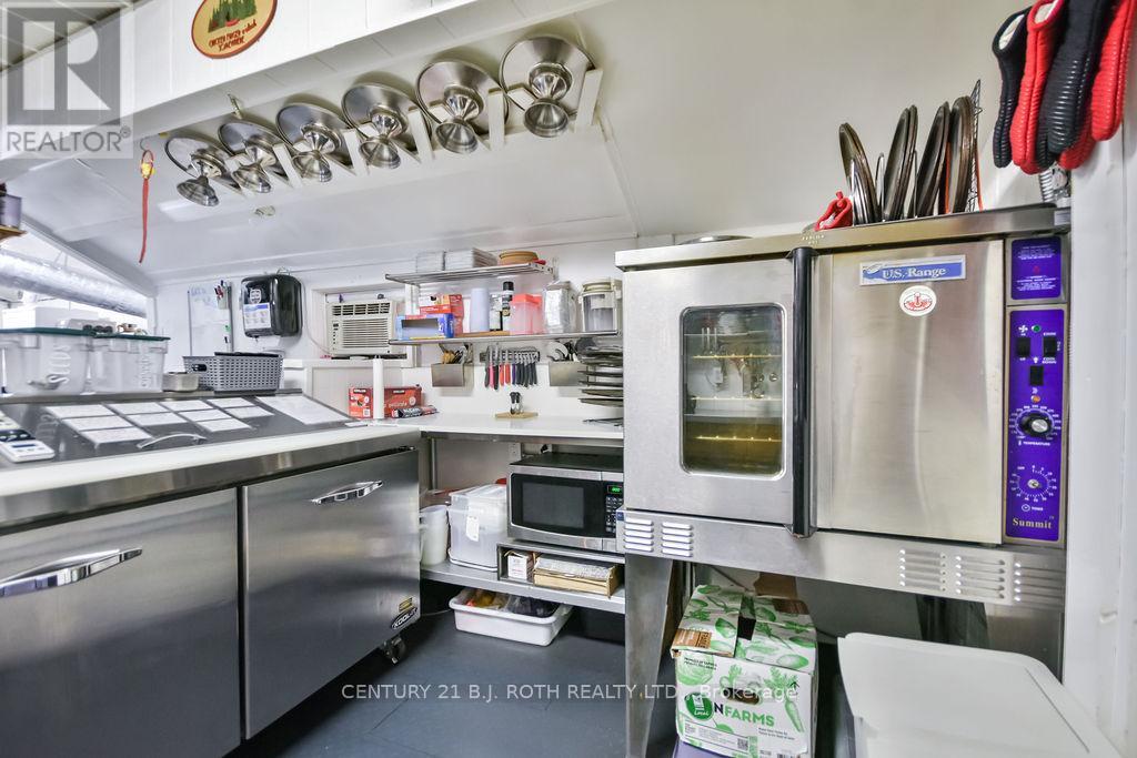 27 Sr406 Shore, Muskoka Lakes, Ontario  L0K 1E0 - Photo 21 - X12587408