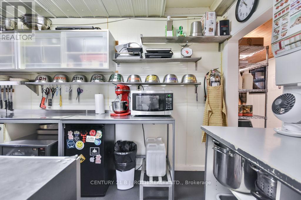 27 Sr406 Shore, Muskoka Lakes, Ontario  L0K 1E0 - Photo 24 - X12587408