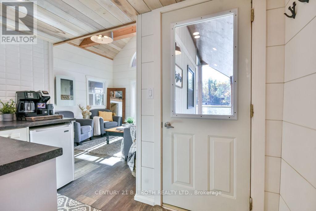 27 Sr406 Shore, Muskoka Lakes, Ontario  L0K 1E0 - Photo 34 - X12587408