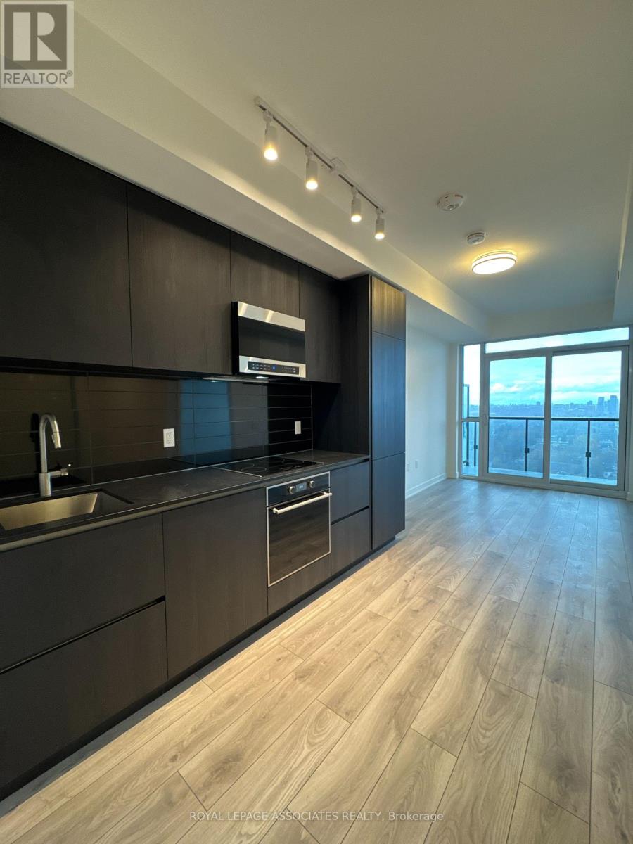 1711 - 110 BROADWAY AVENUE, Toronto, Ontario