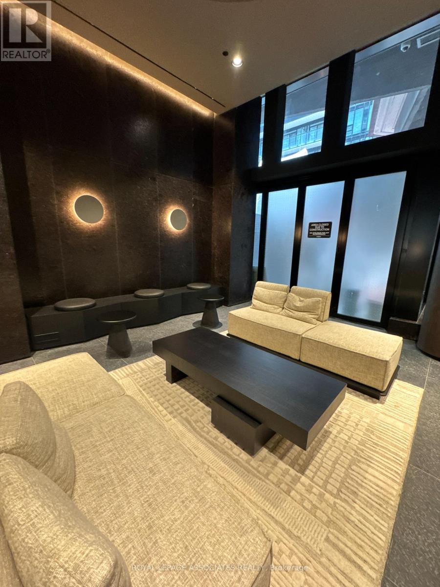 1711 - 110 Broadway Avenue, Toronto, Ontario  M4P 1V7 - Photo 15 - C12584772