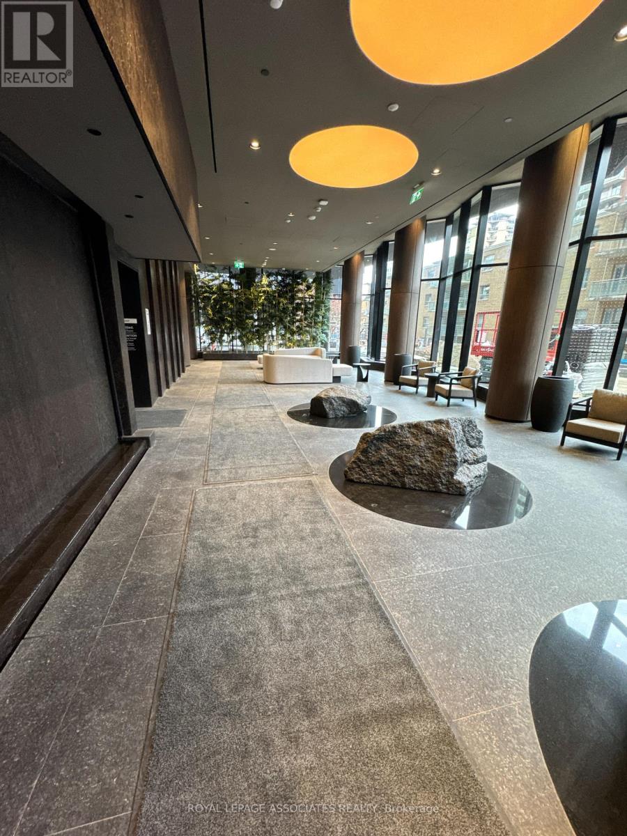 1711 - 110 Broadway Avenue, Toronto, Ontario  M4P 1V7 - Photo 17 - C12584772