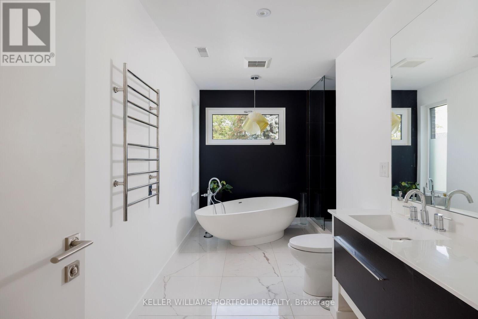 42 Talwood Drive, Toronto, Ontario  M3B 2P5 - Photo 31 - C12518748