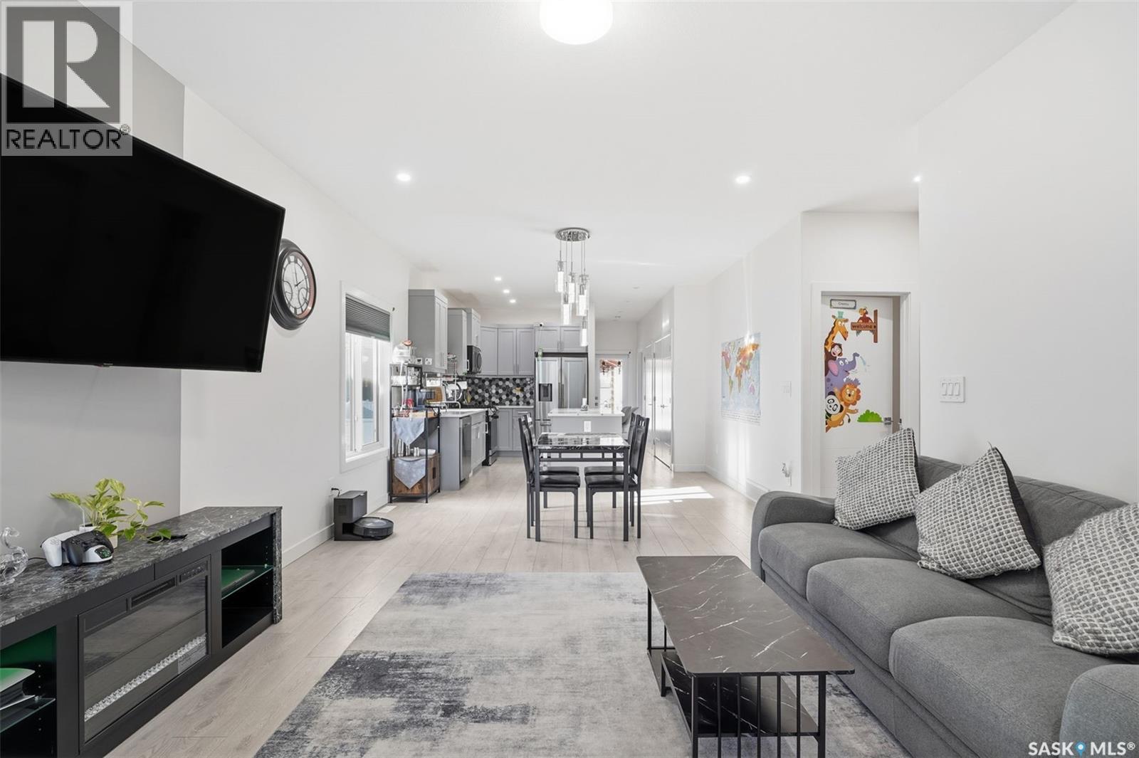 654 Delainey Road, Saskatoon, Saskatchewan  S0K 2T0 - Photo 7 - SK021913