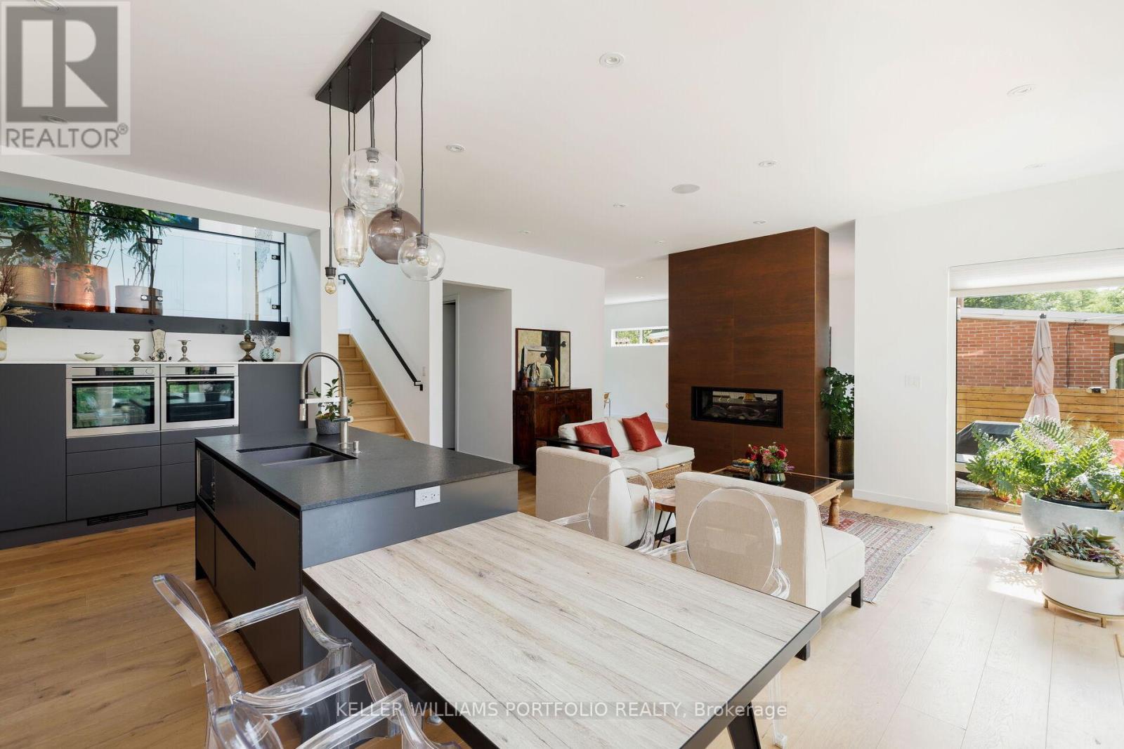 42 Talwood Drive, Toronto, Ontario  M3B 2P5 - Photo 18 - C12518748