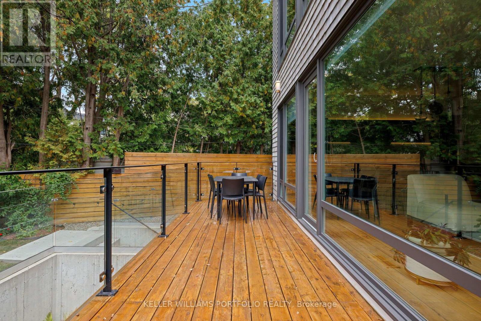 42 Talwood Drive, Toronto, Ontario  M3B 2P5 - Photo 19 - C12518748