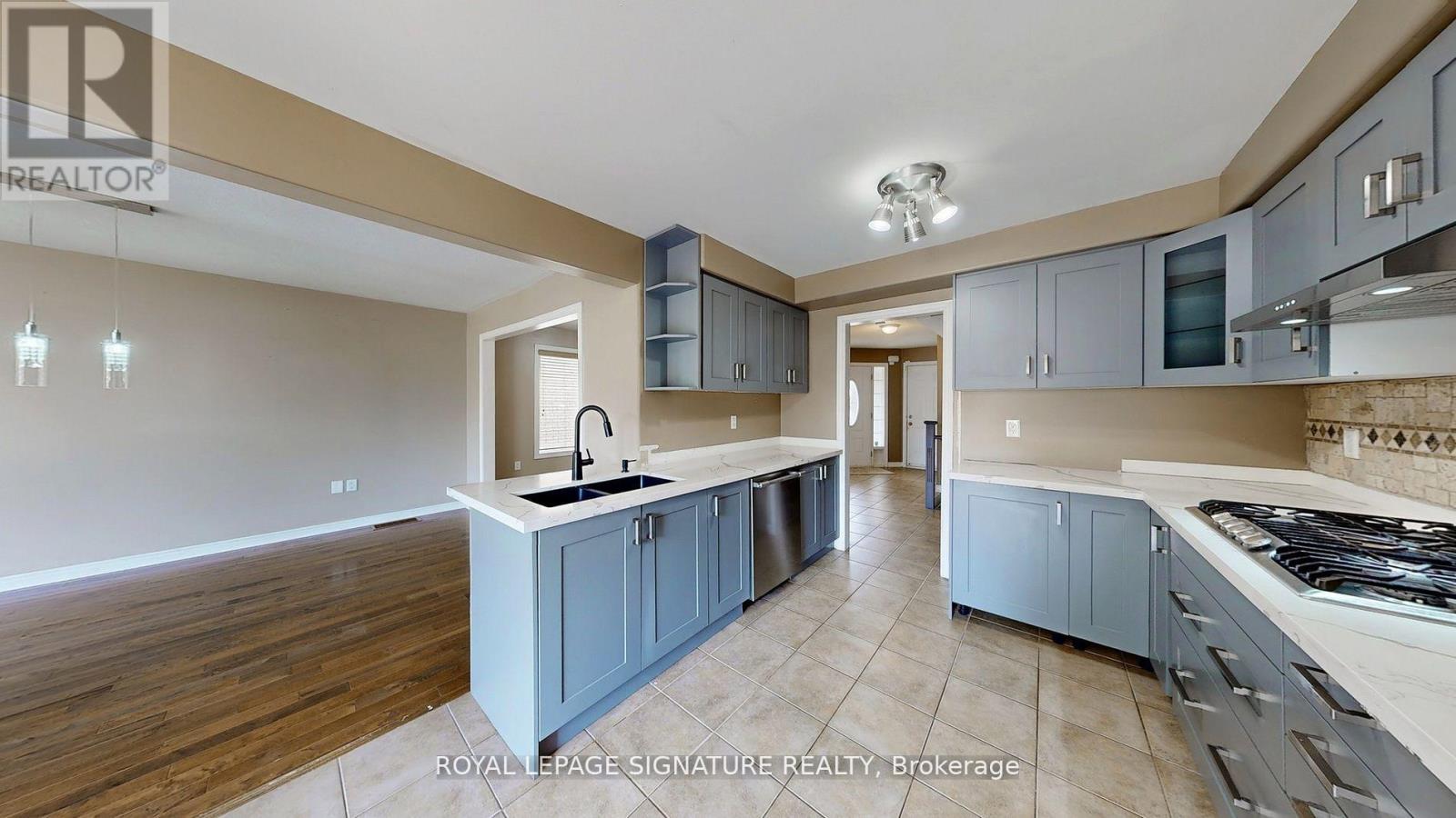 61 Buchanan Drive, New Tecumseth, Ontario  L6R 0A1 - Photo 16 - N12587430