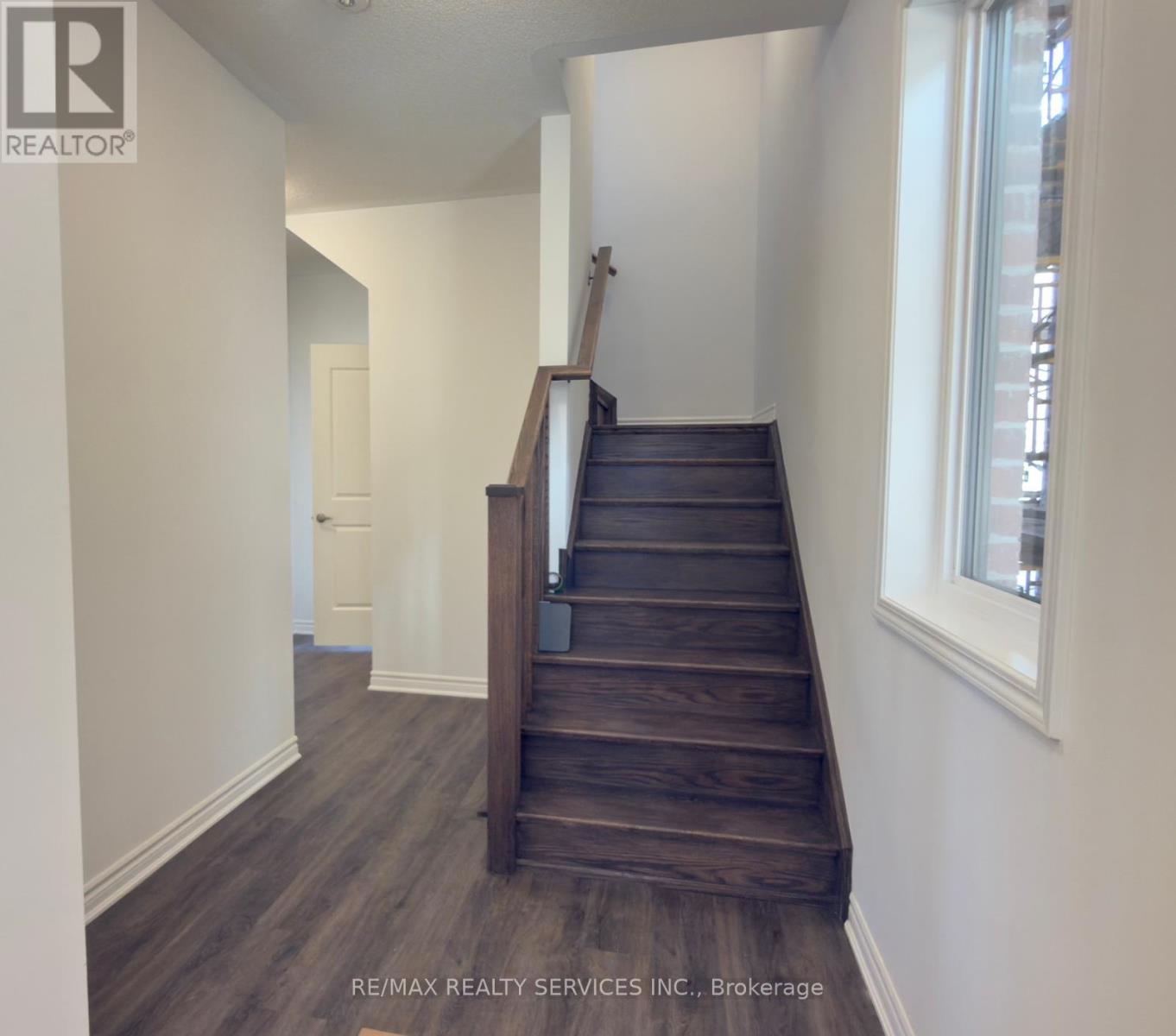 41 Yellow Rail Crescent, Brampton, Ontario  L7A 5L9 - Photo 8 - W12587422