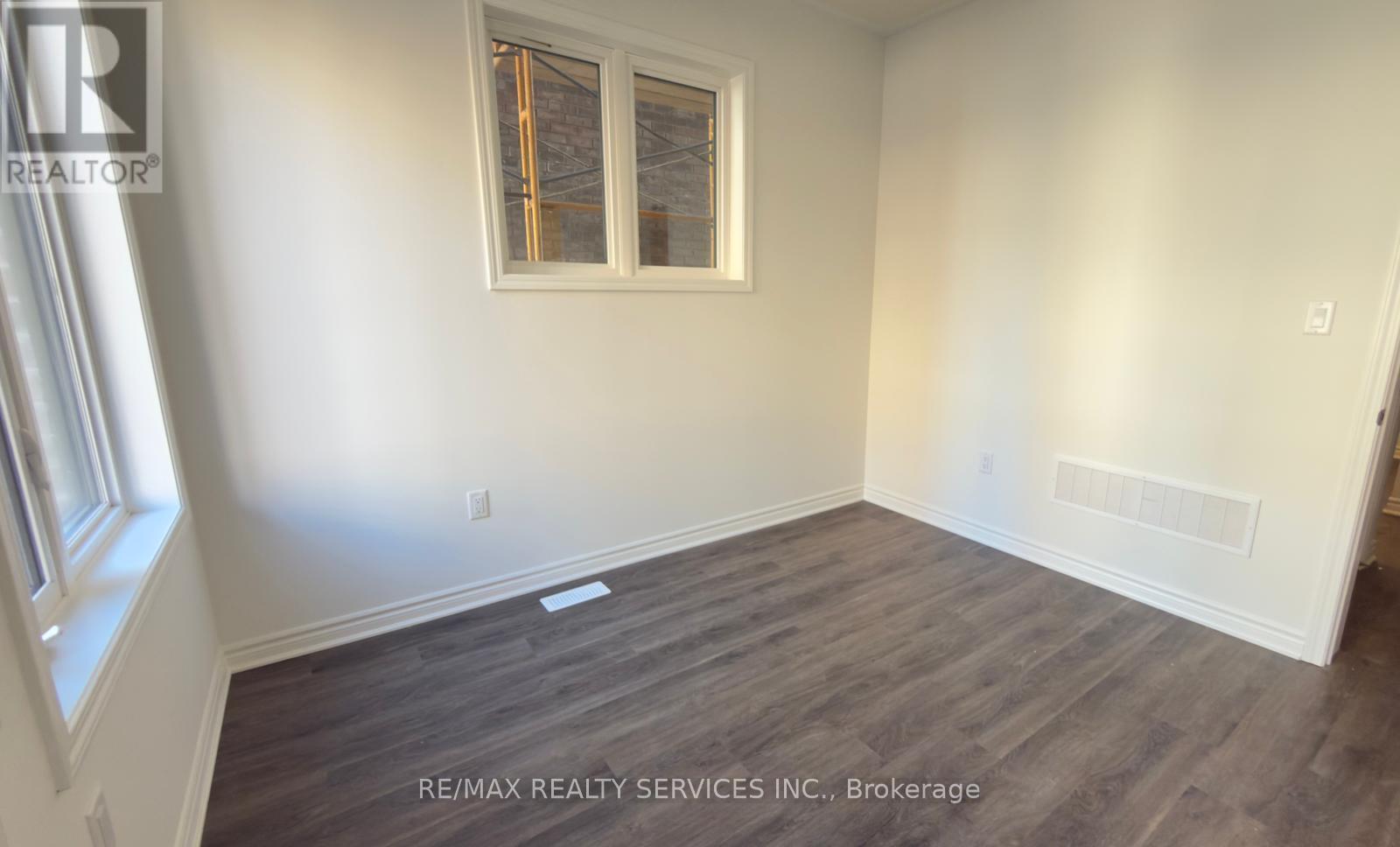 41 Yellow Rail Crescent, Brampton, Ontario  L7A 5L9 - Photo 9 - W12587422