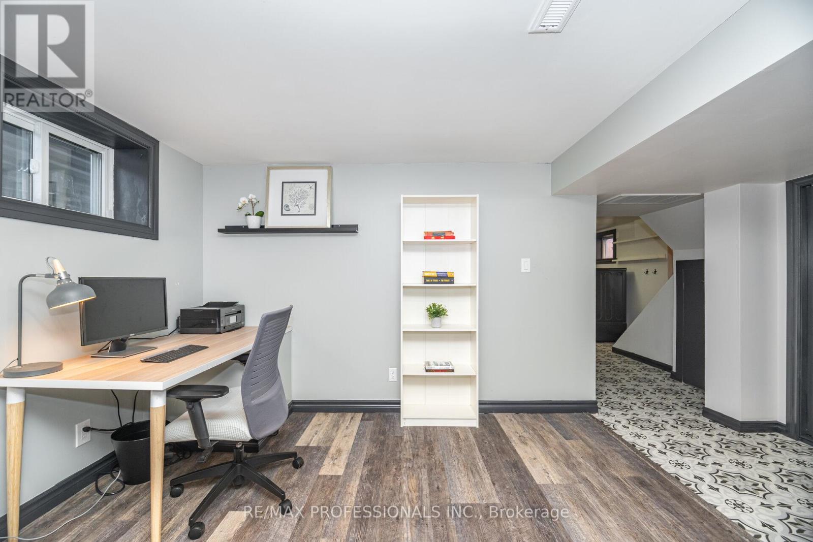 77 Grandville Avenue, Toronto, Ontario  M6N 4V1 - Photo 21 - W12587424