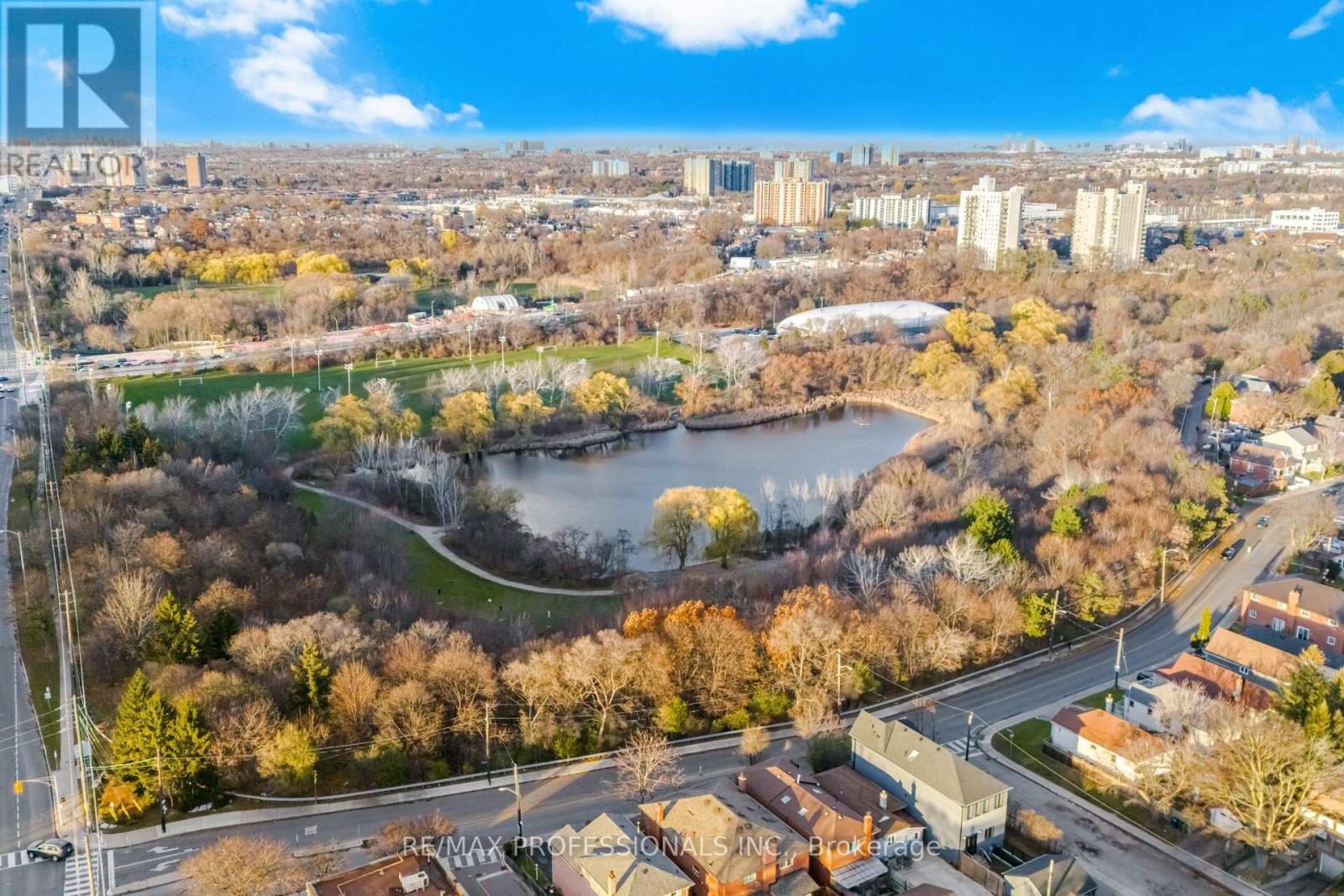 77 Grandville Avenue, Toronto, Ontario  M6N 4V1 - Photo 41 - W12587424