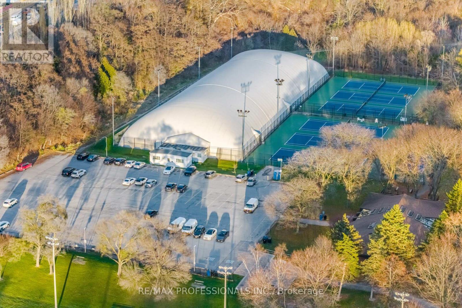 77 Grandville Avenue, Toronto, Ontario  M6N 4V1 - Photo 42 - W12587424