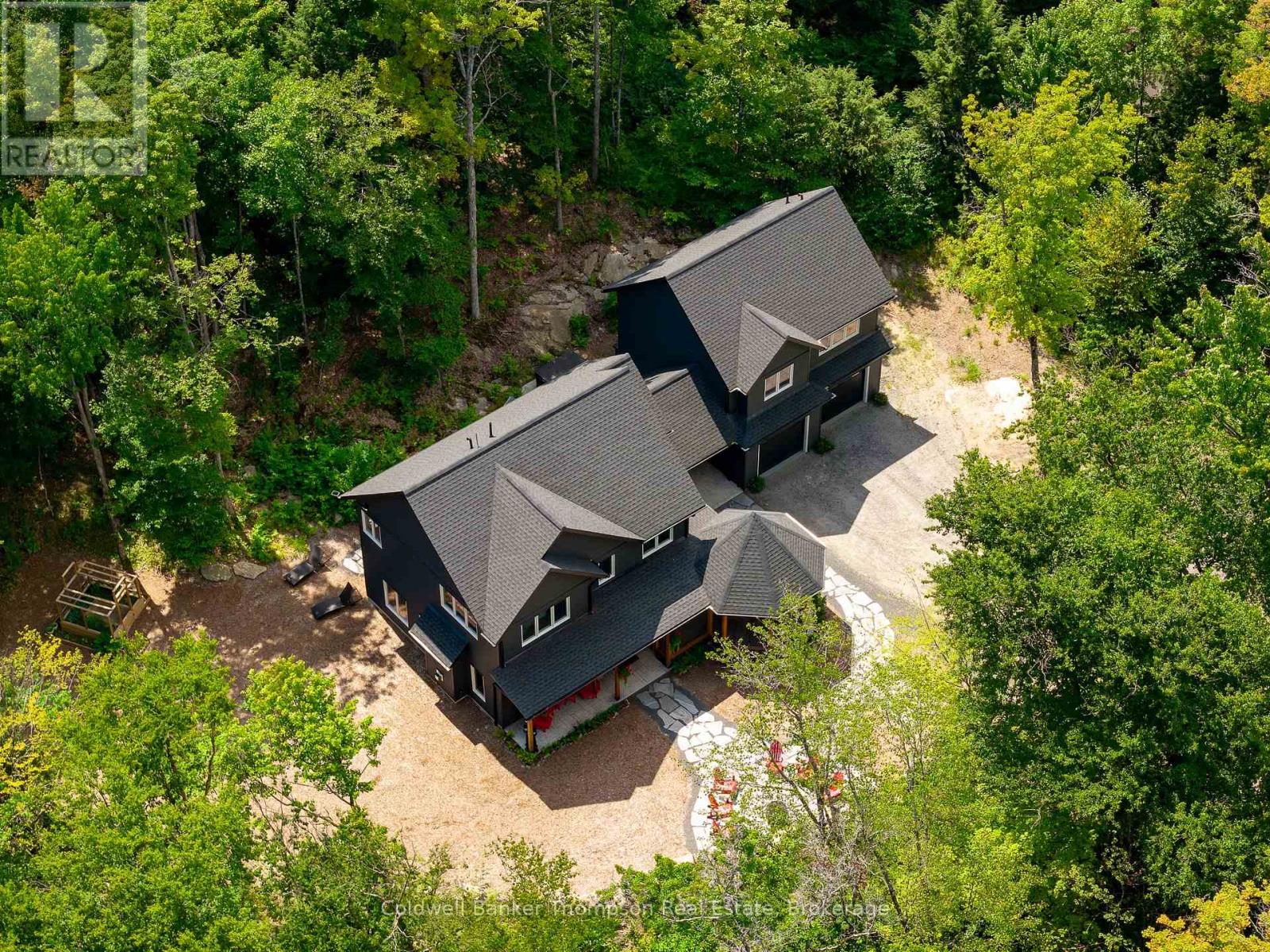 4620 Aspdin Road, Muskoka Lakes, Ontario P0C 1J0 - Photo 2 - X12348126