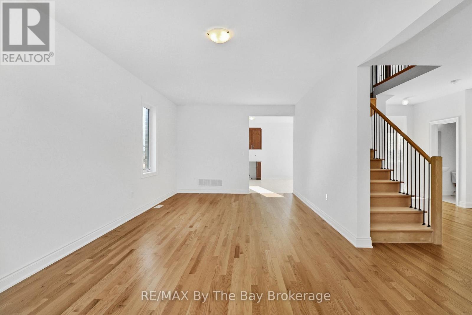 50 Amber Drive, Wasaga Beach, Ontario  L9Z 0R8 - Photo 8 - S12587488