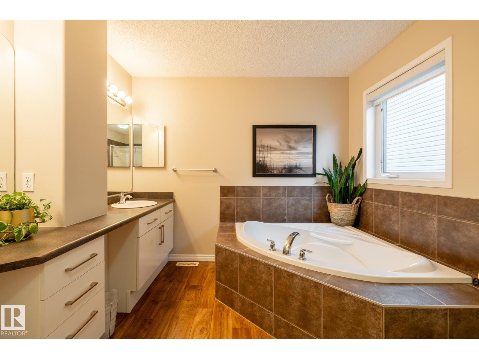 285 Cornwall Rd, Sherwood Park, Alberta  T8H 2S9 - Photo 30 - E4467050