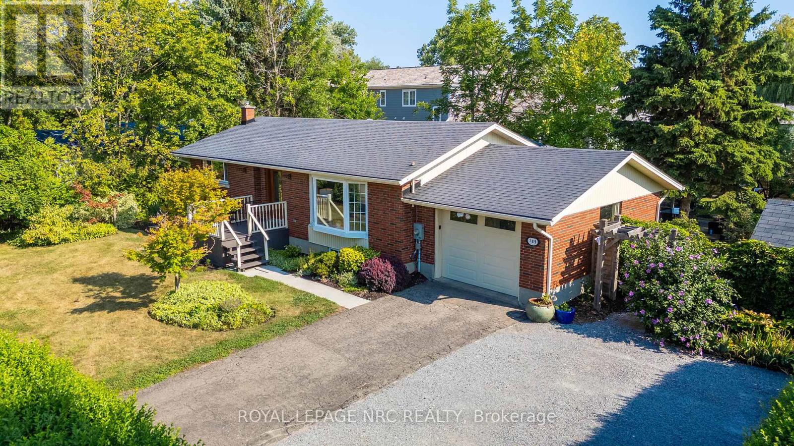 189 William Street, Niagara-On-The-Lake, Ontario  L0S 1J0 - Photo 3 - X12446708