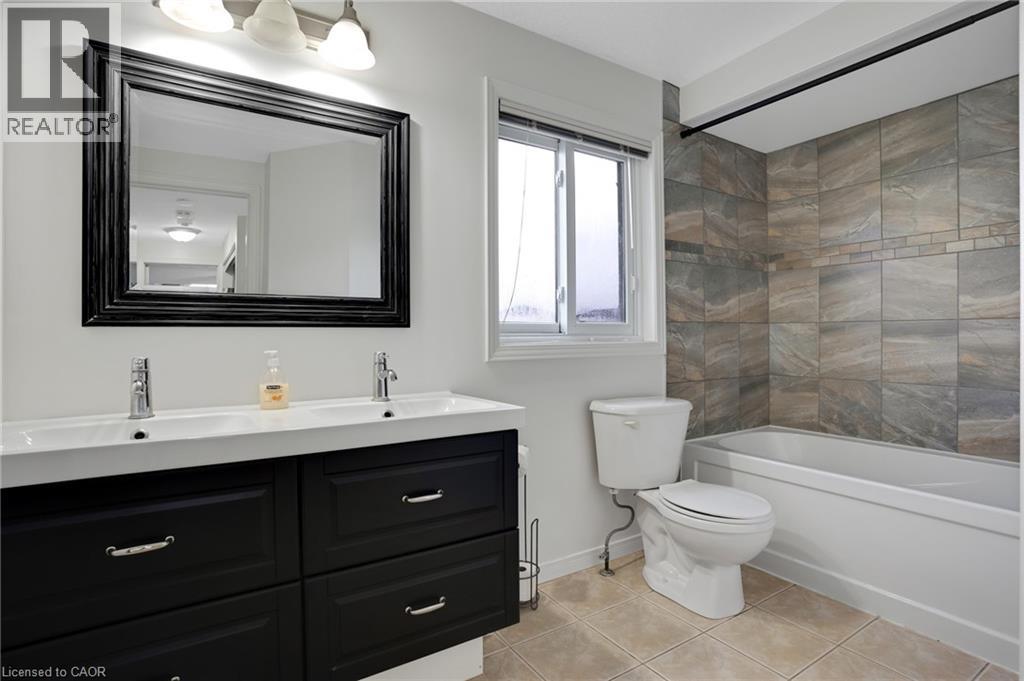 32 Lilywood Drive, Cambridge, Ontario  N1P 1G9 - Photo 17 - 40791260