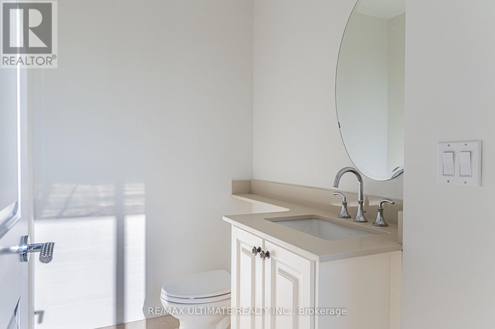 4303 - 35 Balmuto Street, Toronto, Ontario  M4Y 0A3 - Photo 23 - C12587446