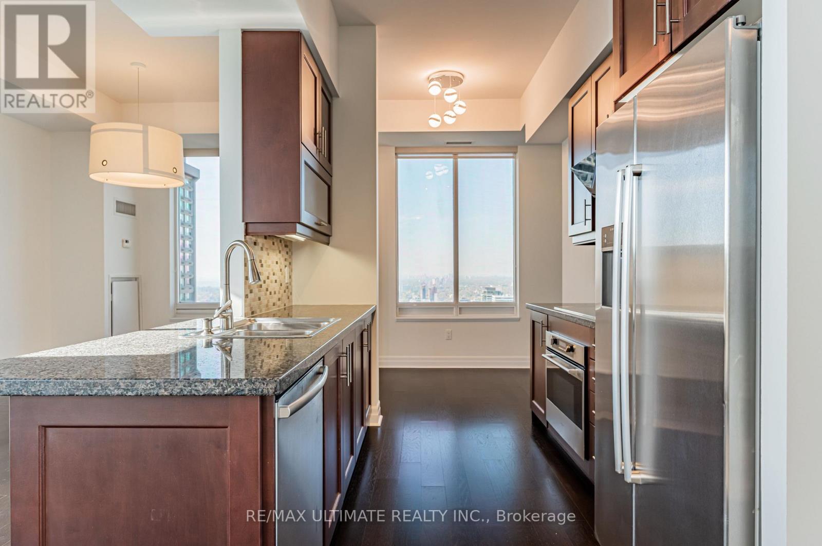 4303 - 35 Balmuto Street, Toronto, Ontario  M4Y 0A3 - Photo 3 - C12587446