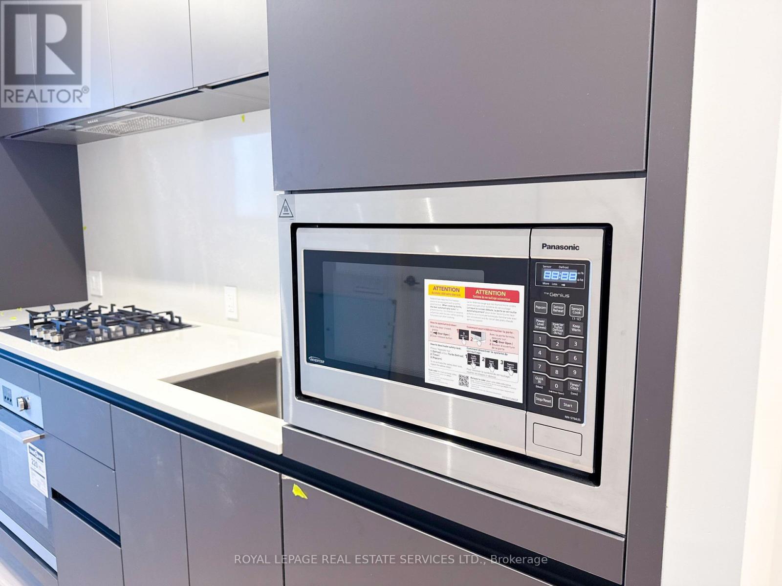 528 - 1720 Bayview Avenue, Toronto, Ontario  M4G 3C4 - Photo 8 - C12587468