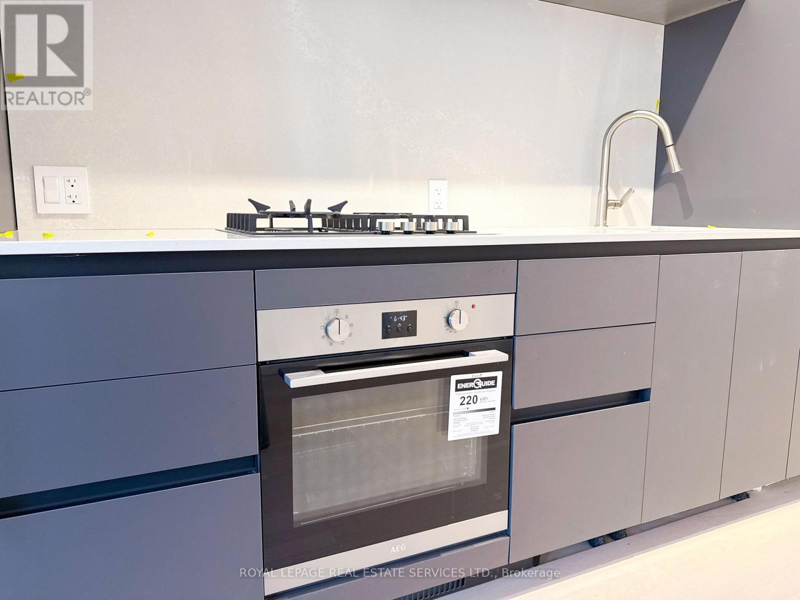 528 - 1720 Bayview Avenue, Toronto, Ontario  M4G 3C4 - Photo 9 - C12587468