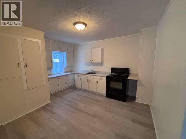 5812 52 Avenue, Red Deer, Alberta  T4N 4K4 - Photo 5 - A2269341