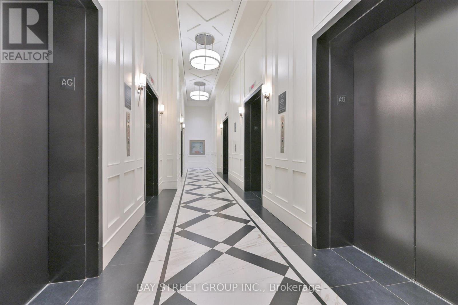 805 - 955 Bay Street, Toronto (Bay Street Corridor), Ontario  M5S 0C6 - Photo 4 - C12498446