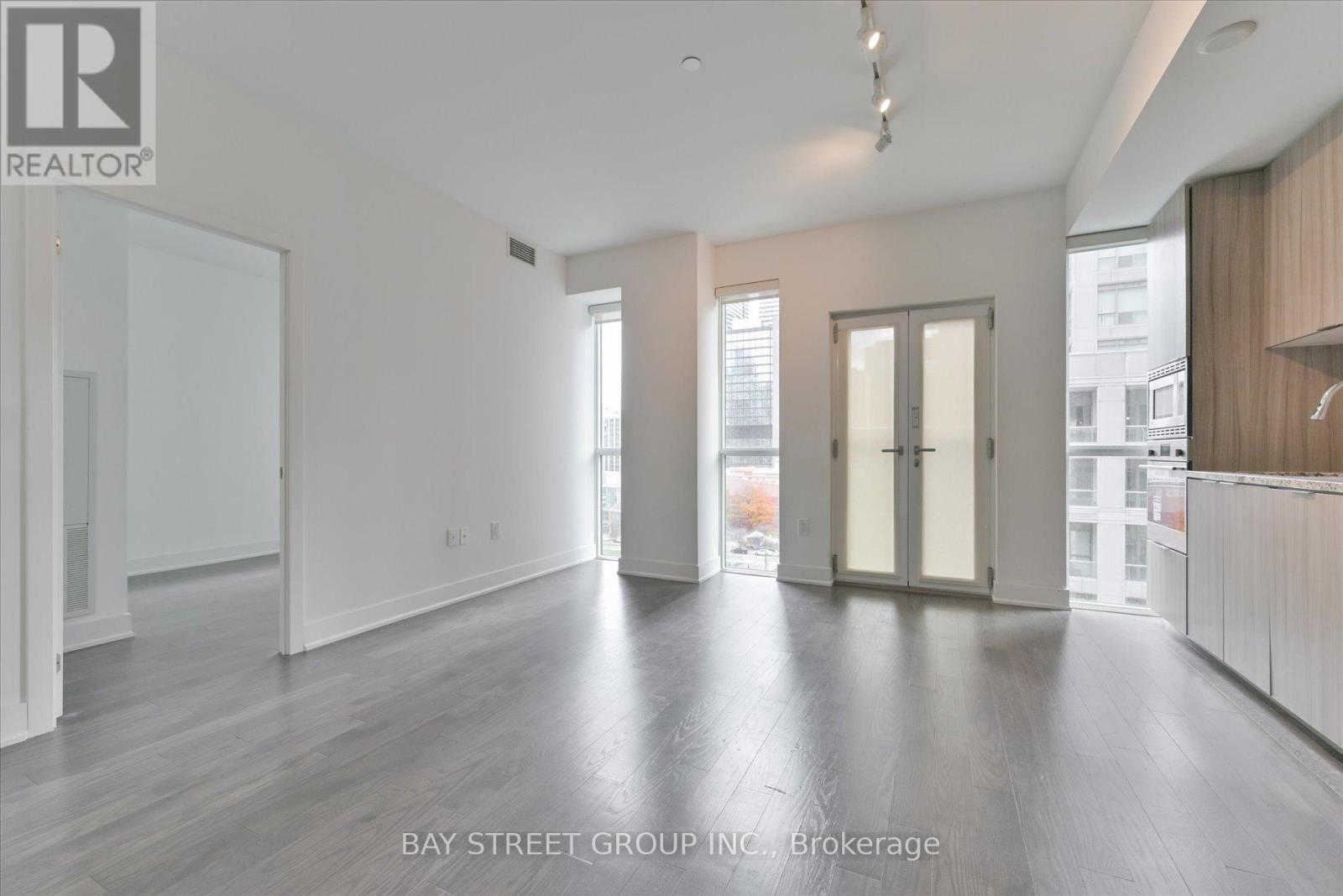 805 - 955 Bay Street, Toronto (Bay Street Corridor), Ontario  M5S 0C6 - Photo 9 - C12498446