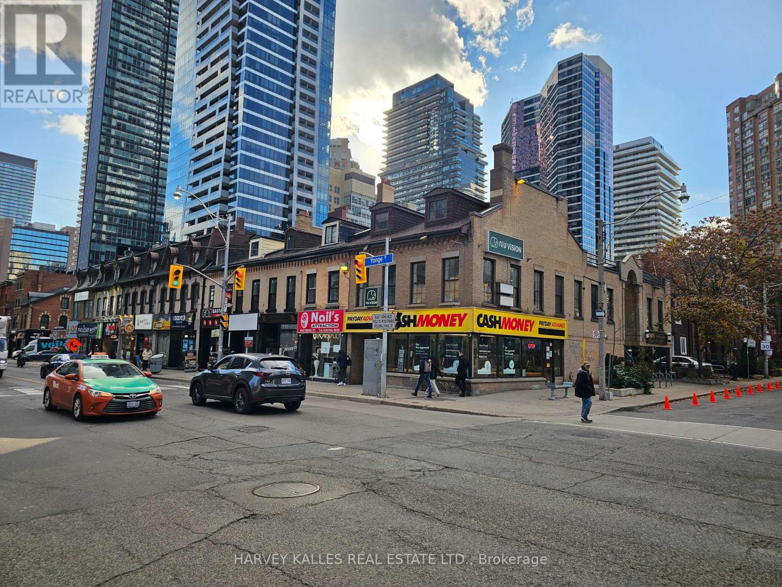 Main - 644 Yonge Street, Toronto, Ontario  M4Y 1Z8 - Photo 1 - C12587366