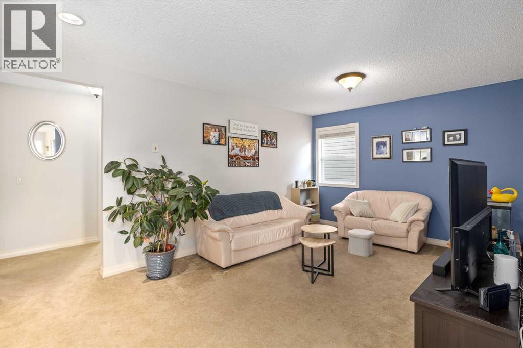 112 Sunset View, Cochrane, Alberta  T4C 0E8 - Photo 14 - A2252030