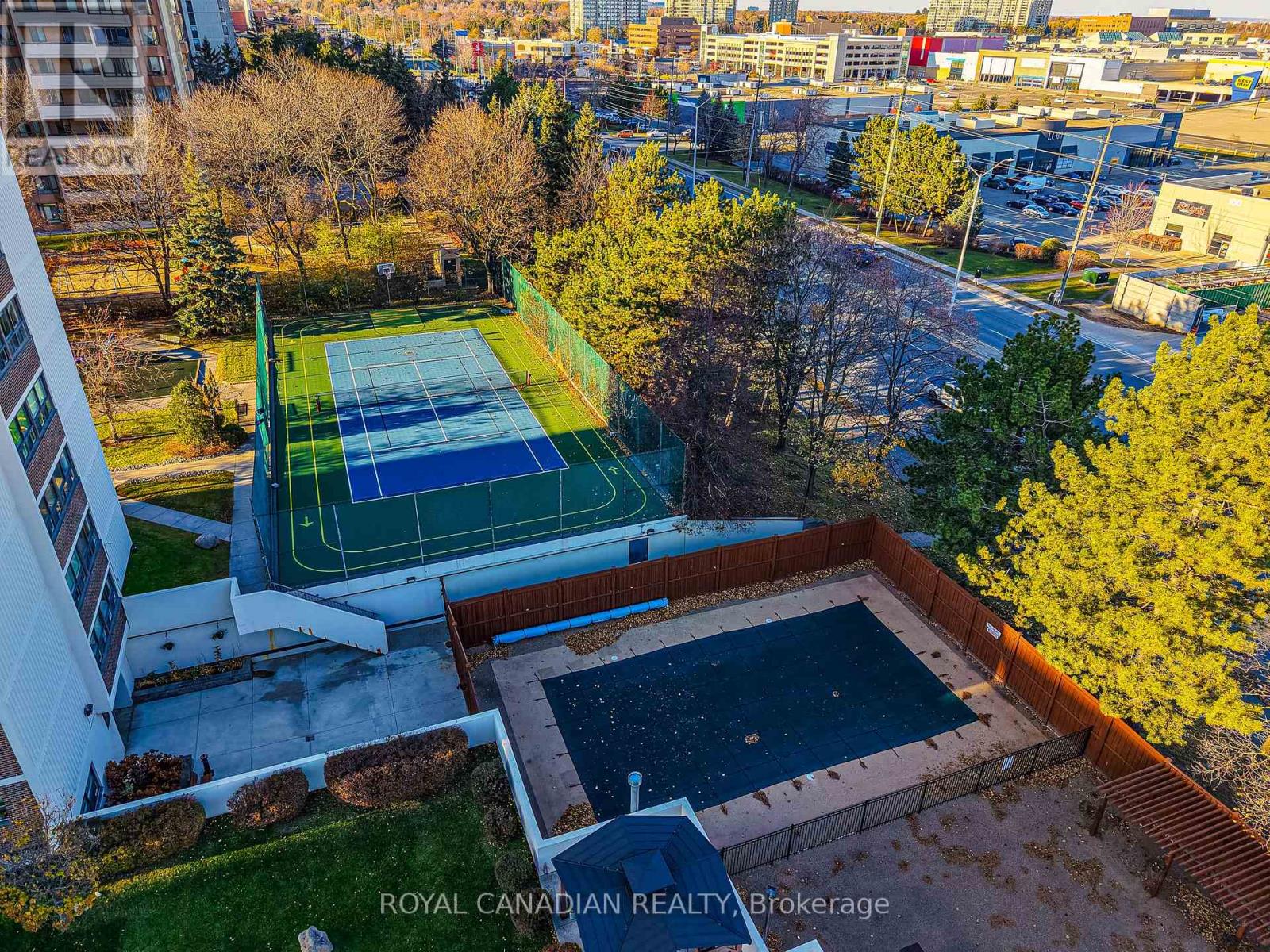 512 - 3 Lisa Street, Brampton, Ontario  L6T 4A2 - Photo 38 - W12563698