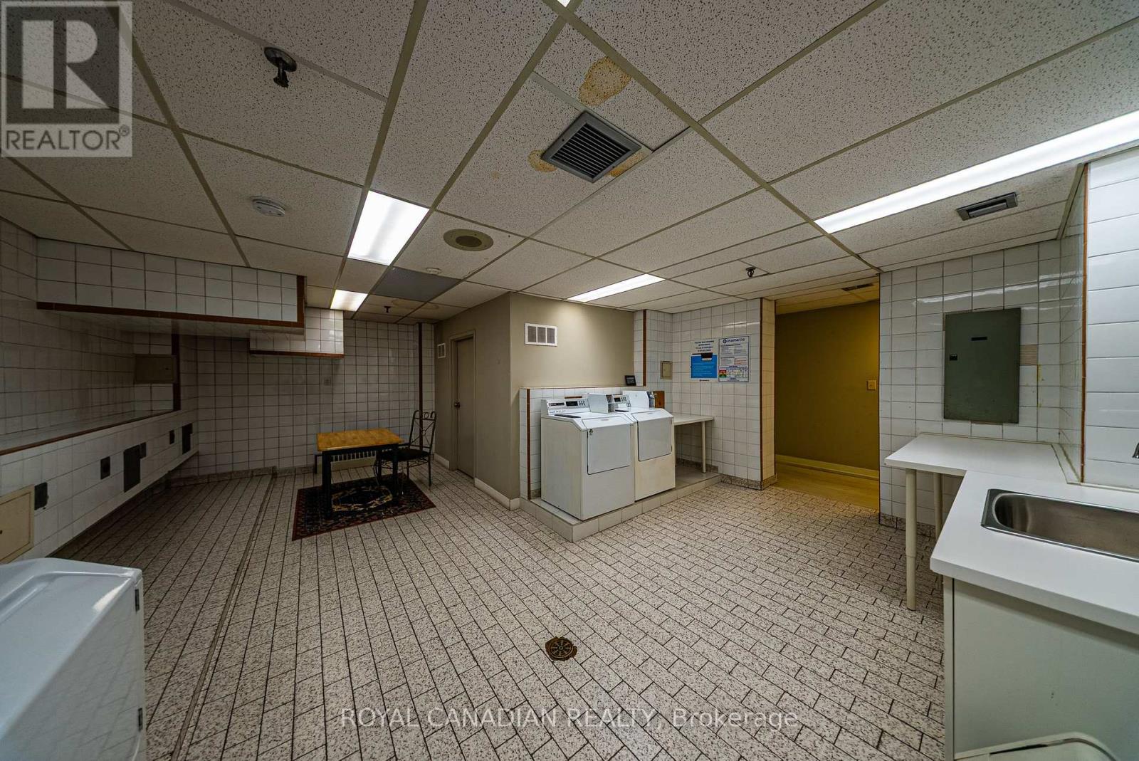 512 - 3 Lisa Street, Brampton, Ontario  L6T 4A2 - Photo 32 - W12563698