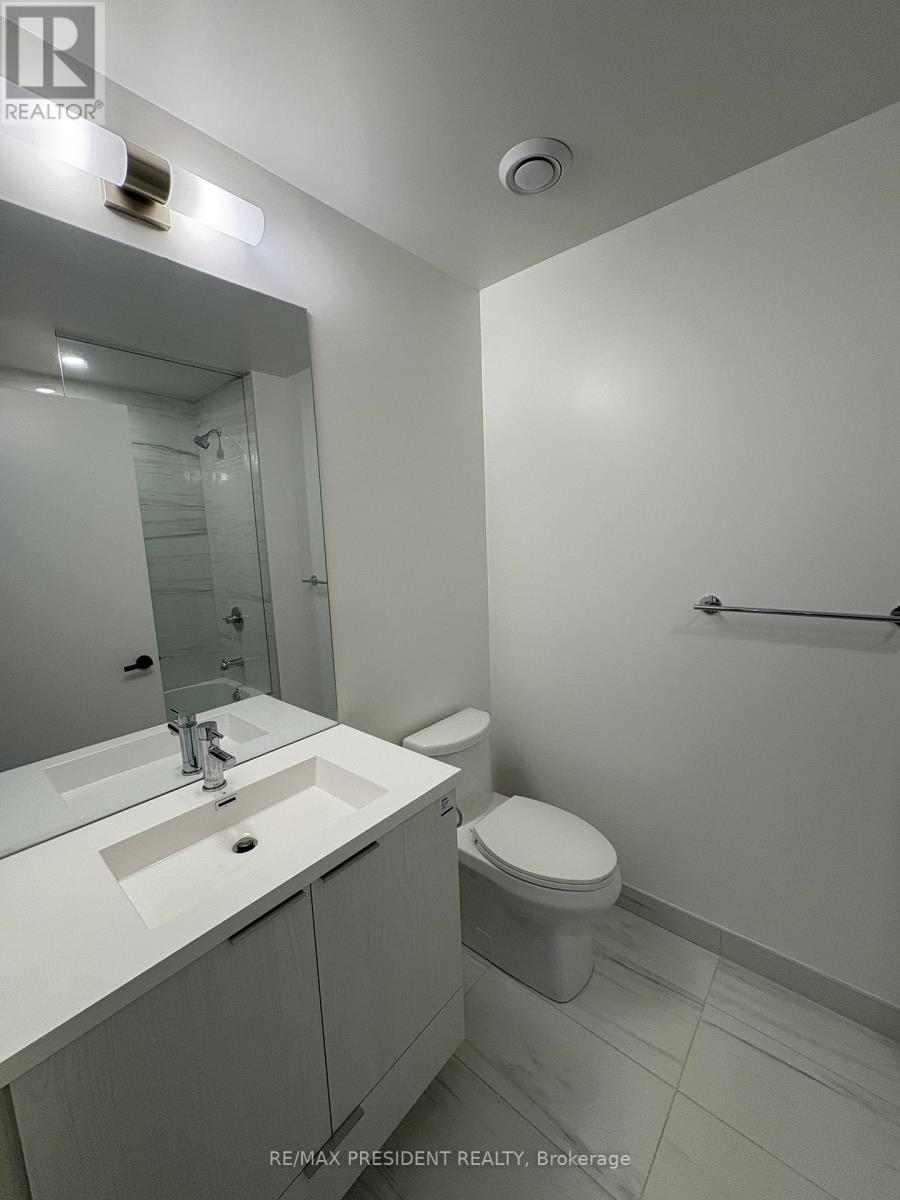 2205 - 8 Interchange Way, Vaughan, Ontario  L4K 0R2 - Photo 7 - N12587460