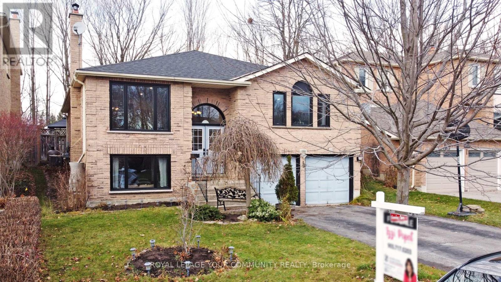 188 KEMANO ROAD, Aurora, Ontario