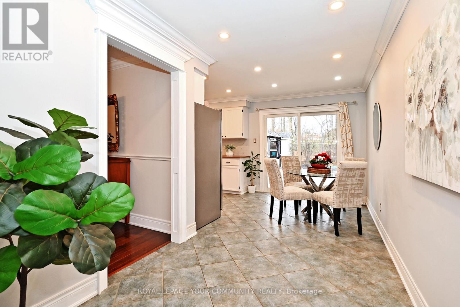 188 Kemano Road, Aurora, Ontario  L4G 4Z2 - Photo 11 - N12587490