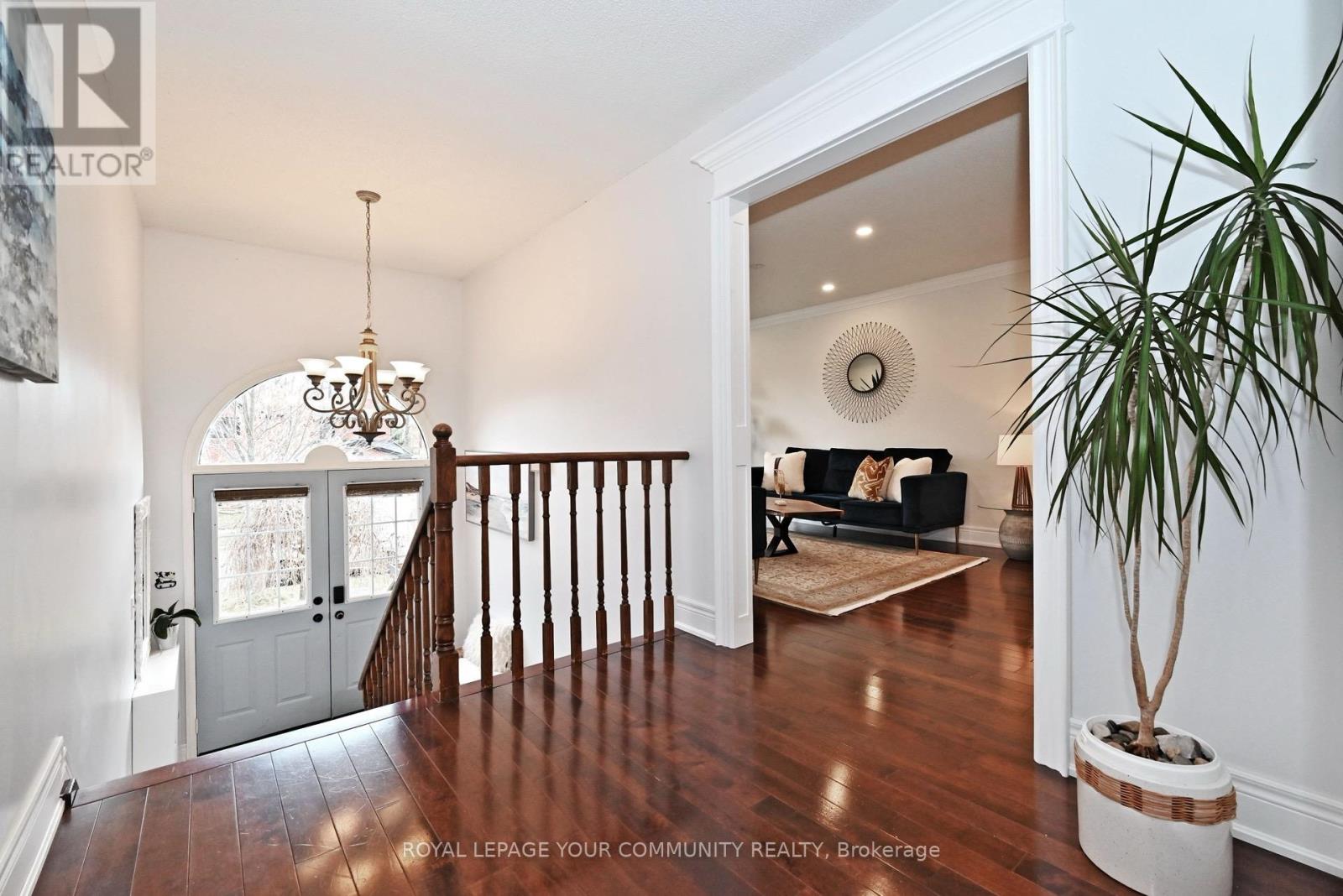 188 Kemano Road, Aurora, Ontario  L4G 4Z2 - Photo 3 - N12587490