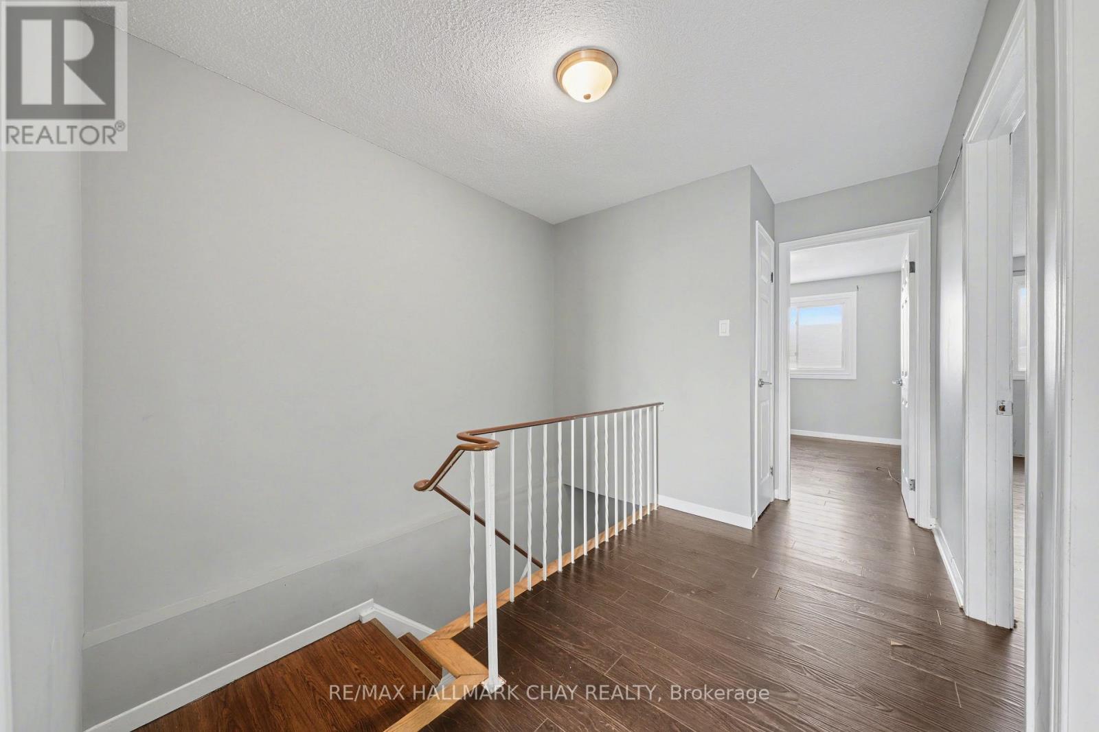 29 Baltimore Road, Barrie, Ontario  L4M 5M6 - Photo 13 - S12587474