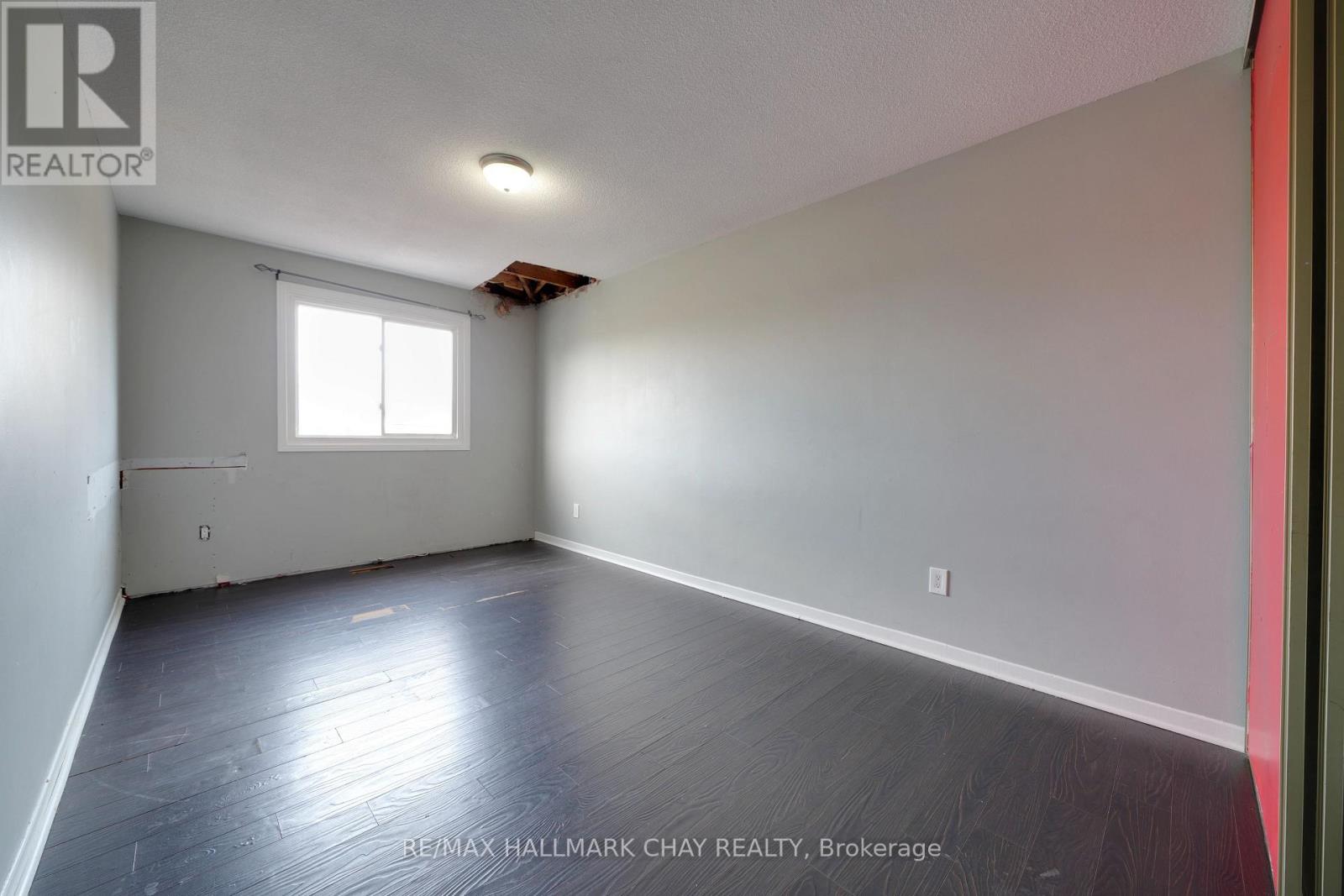 29 Baltimore Road, Barrie, Ontario  L4M 5M6 - Photo 16 - S12587474