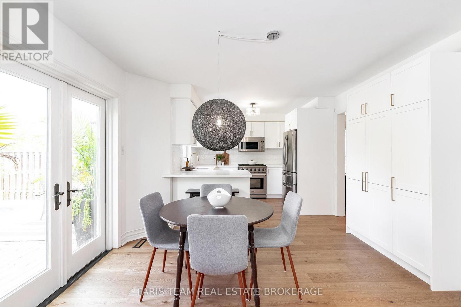 102 Country Lane, Barrie, Ontario  L4N 0N3 - Photo 11 - S12587476