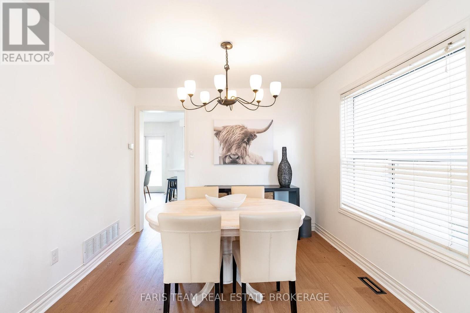 102 Country Lane, Barrie, Ontario  L4N 0N3 - Photo 12 - S12587476