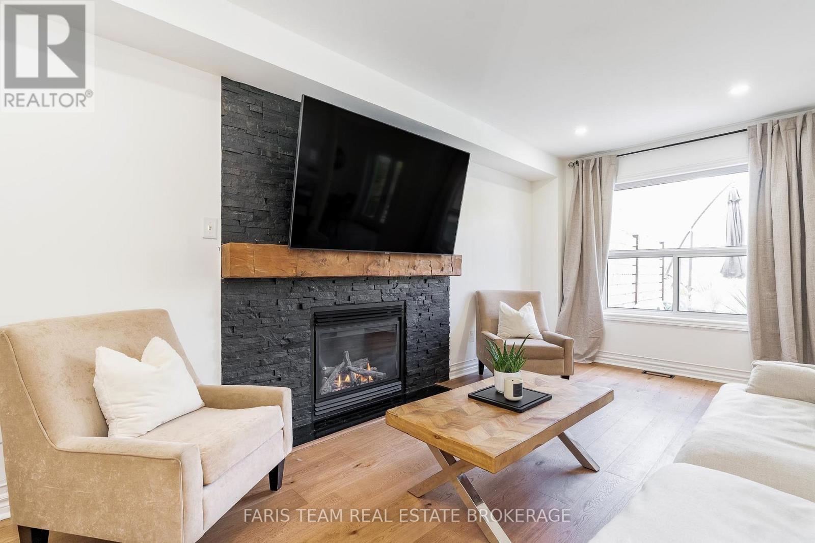 102 Country Lane, Barrie, Ontario  L4N 0N3 - Photo 17 - S12587476