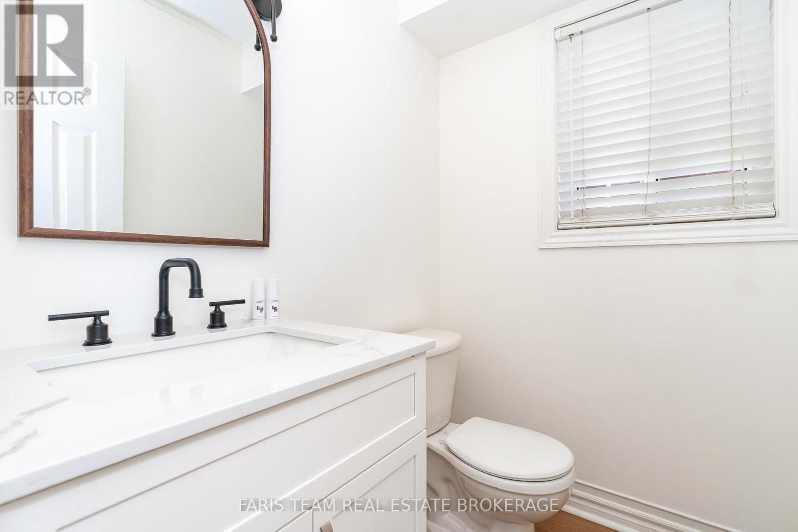 102 Country Lane, Barrie, Ontario  L4N 0N3 - Photo 20 - S12587476