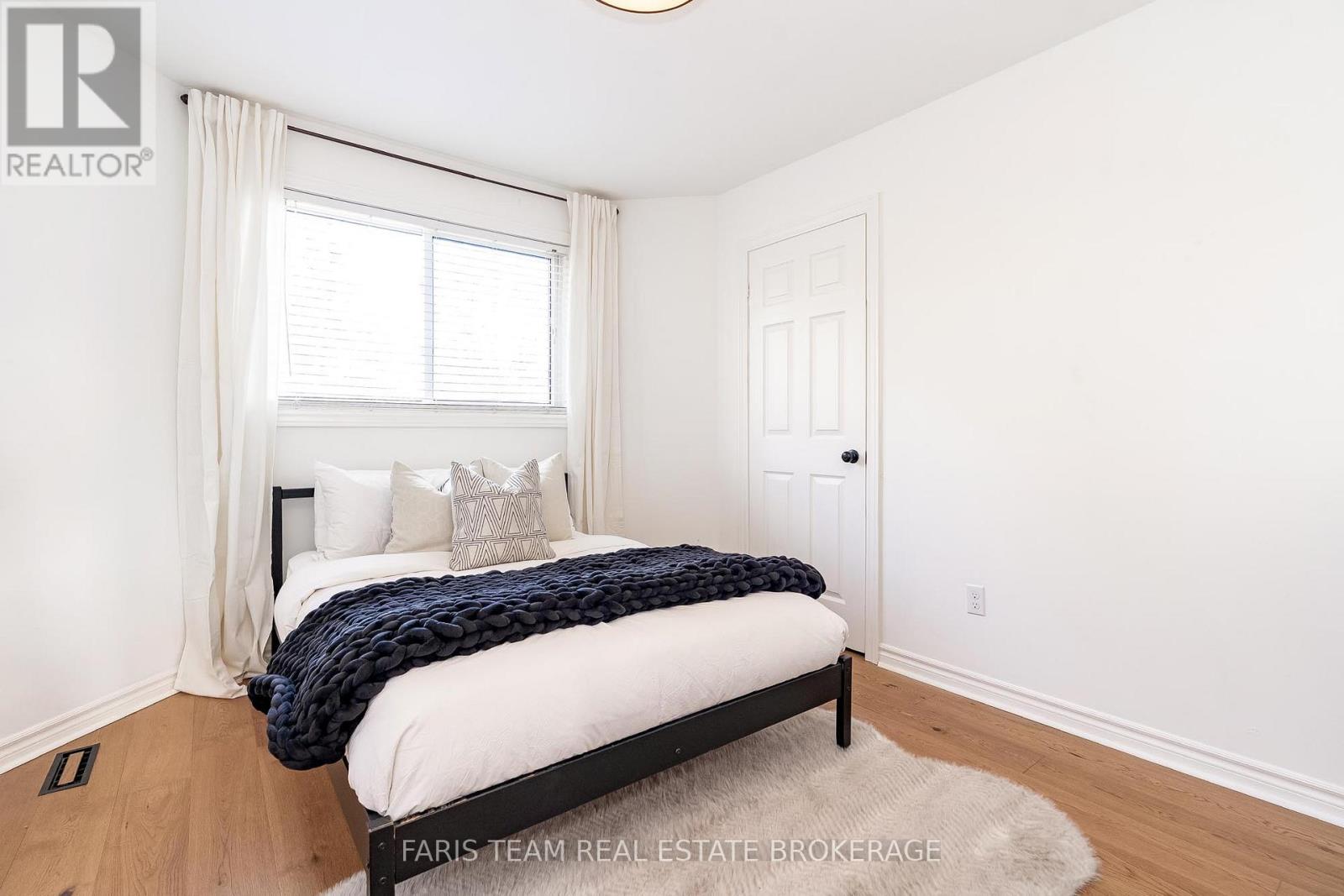 102 Country Lane, Barrie, Ontario  L4N 0N3 - Photo 28 - S12587476