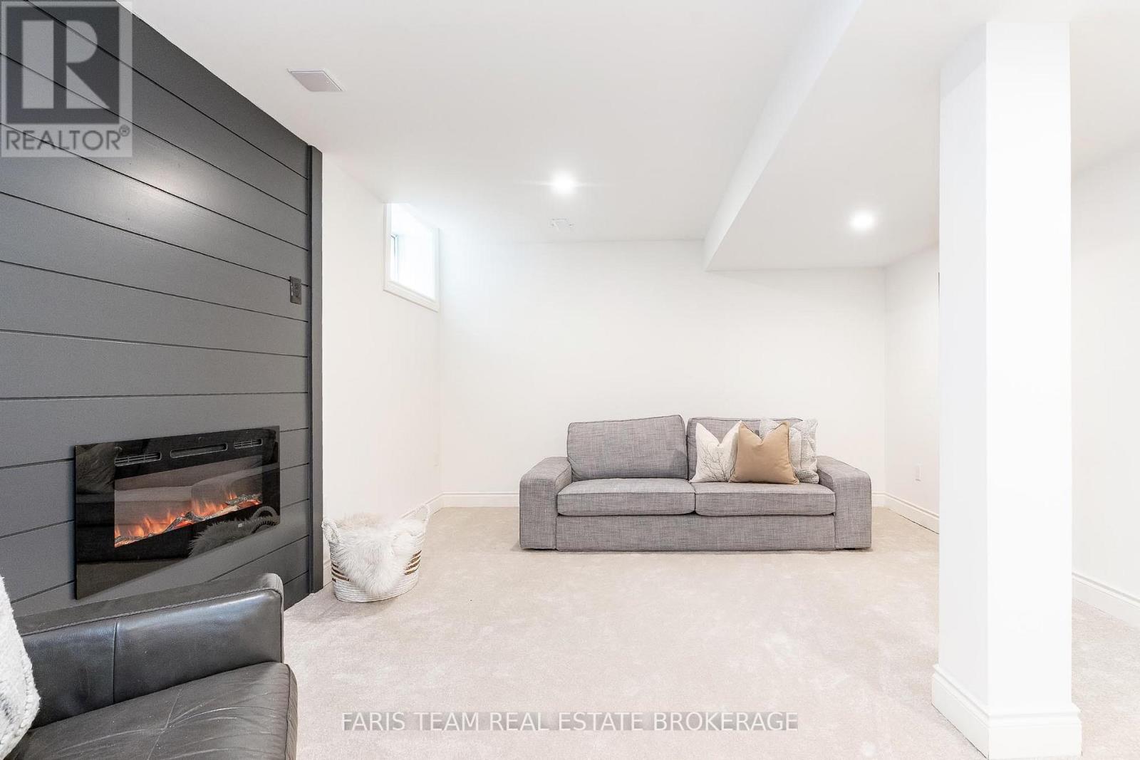 102 Country Lane, Barrie, Ontario  L4N 0N3 - Photo 32 - S12587476