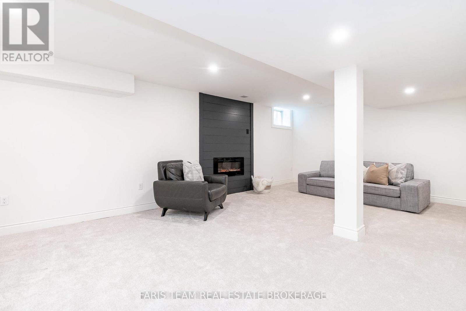 102 Country Lane, Barrie, Ontario  L4N 0N3 - Photo 33 - S12587476