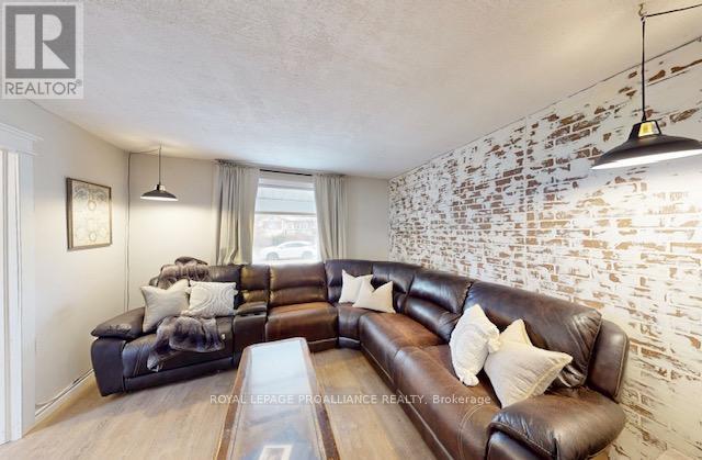 32 Mcnichol Avenue, Quinte West, Ontario K8V 2R6 - Photo 32 - X12586332