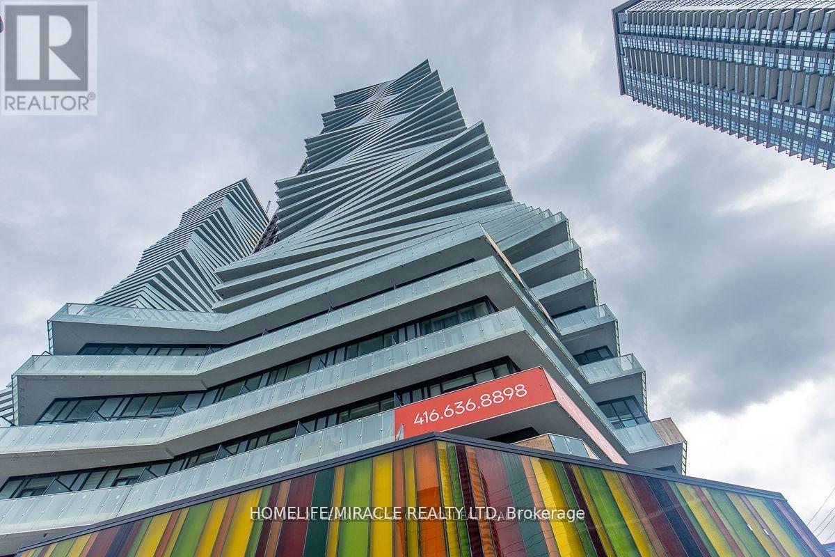 5411 - 3900 Confederation Parkway, Mississauga, Ontario  L5B 0M3 - Photo 2 - W12587450